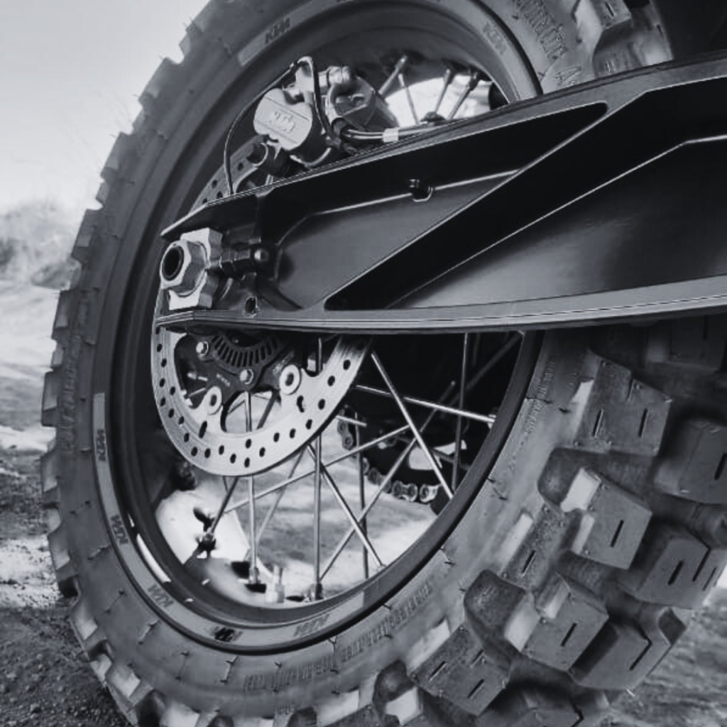 alpha performance bike tyres  10 1